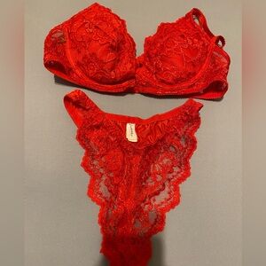 Frederick's of Hollywood Red Lace Bra Set